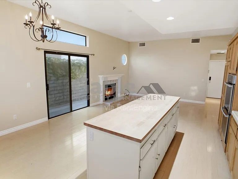 25344 Irving Ln — Photo 6