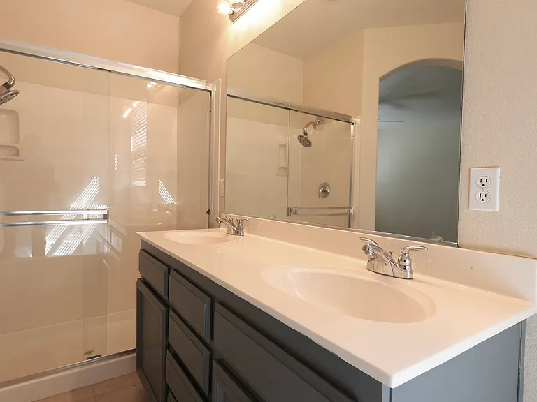 1908 Terracina Cir — Photo 19