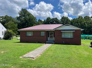 406 2nd Ave W, Big Stone Gap, VA 24219