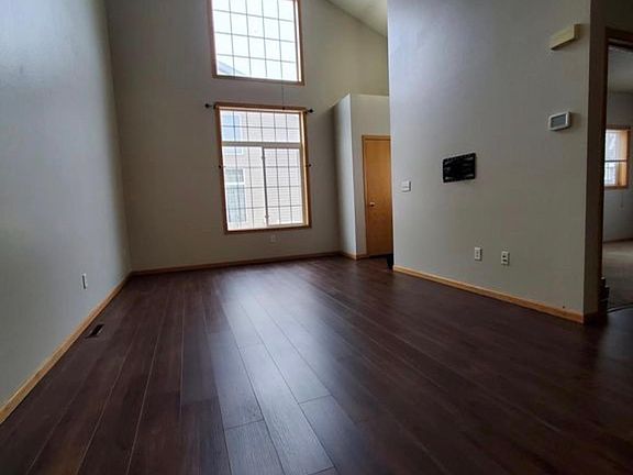 4th image of 11429 16th St NE