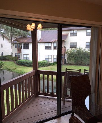 2nd image of 410 N Harbour Oaks Dr