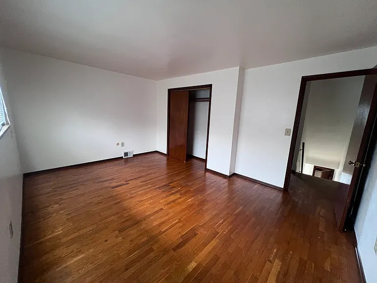 220 Orchard Hill Dr #B — Photo 14
