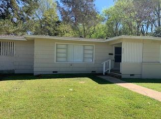 5572 Pine Lane Dr, Jackson, MS 39211