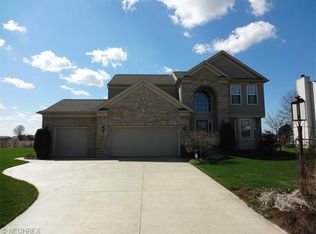 9262 Calista Dr, North Ridgeville, OH