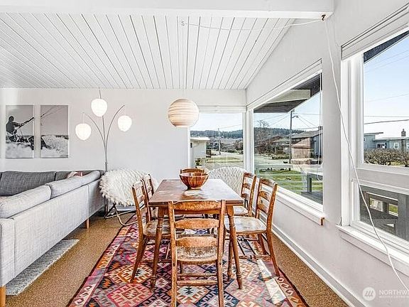 3rd image of 2577 Sunlight Beach Road