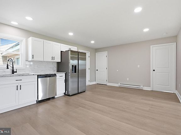 4th image of 22403 Zoar Rd