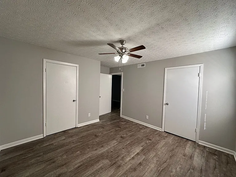Hickory Hill Apartment Homes — Photo 13