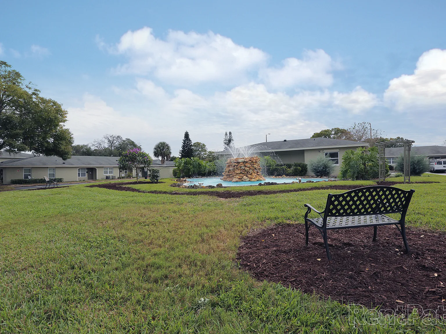 Sorrento Apartments — Photo 3