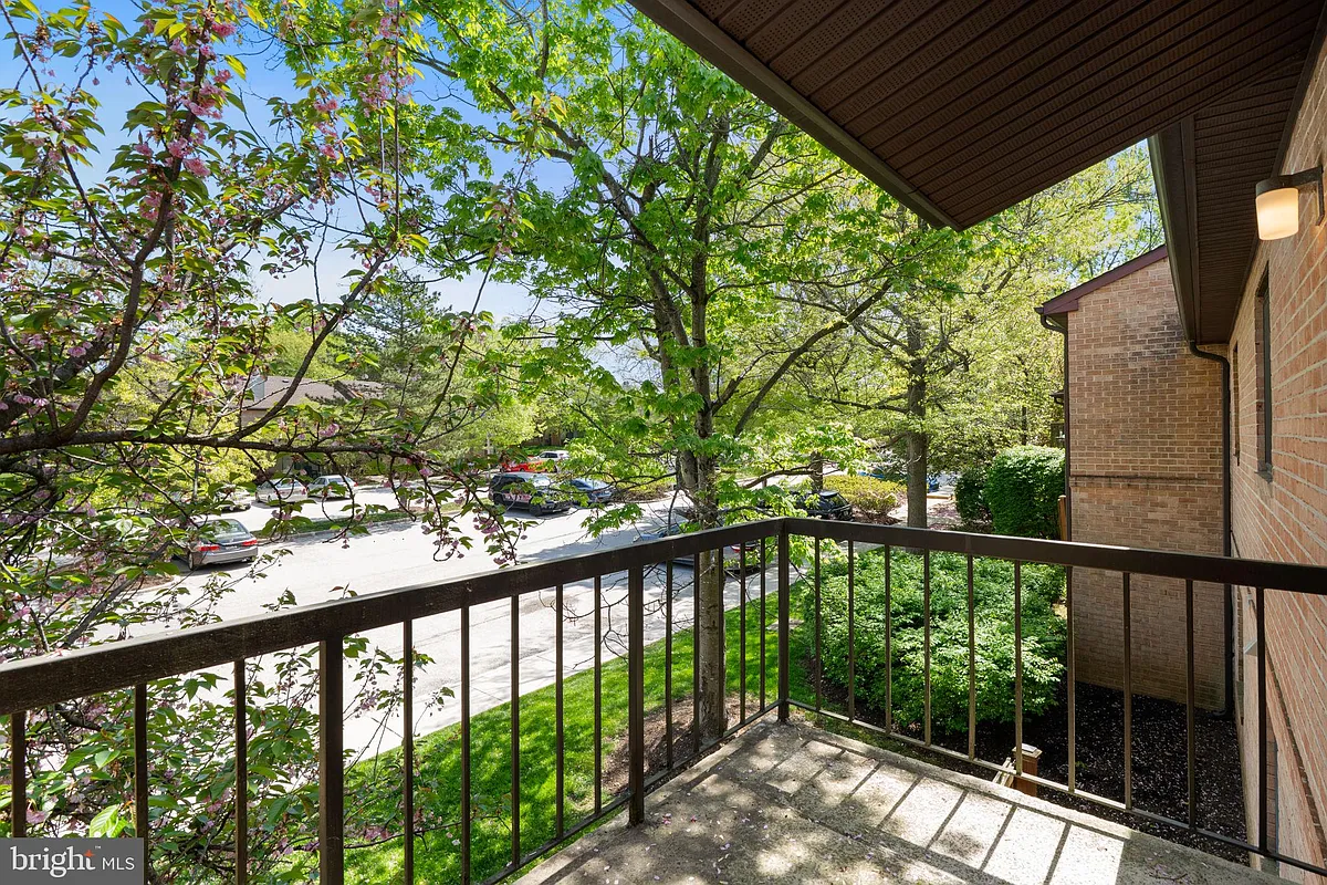 Building Photo - 45 Le Forge Ct