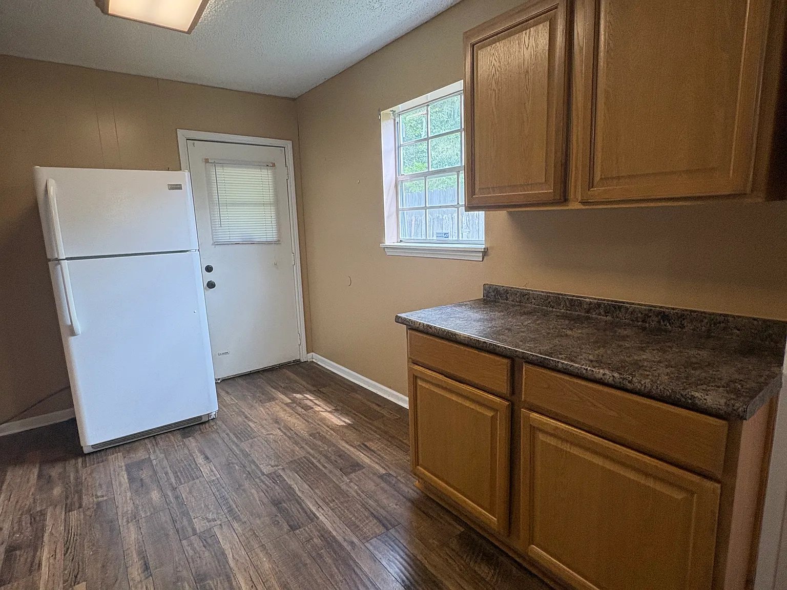 2 bed, $1,195 — Photo 4