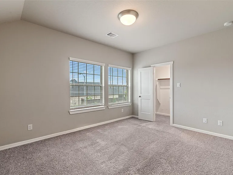 4702 Primrose Valley Ln — Photo 27