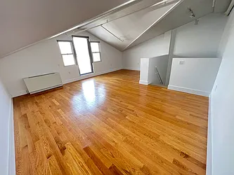 Rented by Tapiro Realty