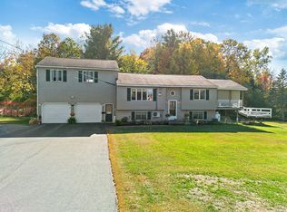 9 Valley Farms Rd, Fairfield, ME 04937