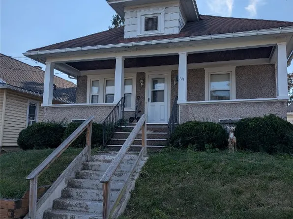 121 N McKinley Ave, Endicott, NY 13760