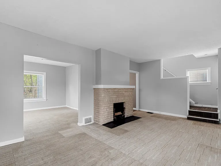 5482 Morgan St — Photo 4