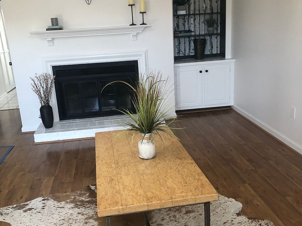1st image of 1036 Brentwood Point