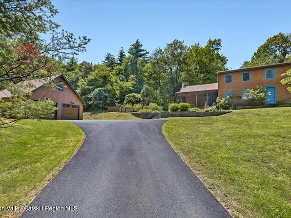 865 Jefferson Hill Road, Nassau, NY 12123