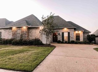 159 Amethyst Dr, Brandon, MS 39047