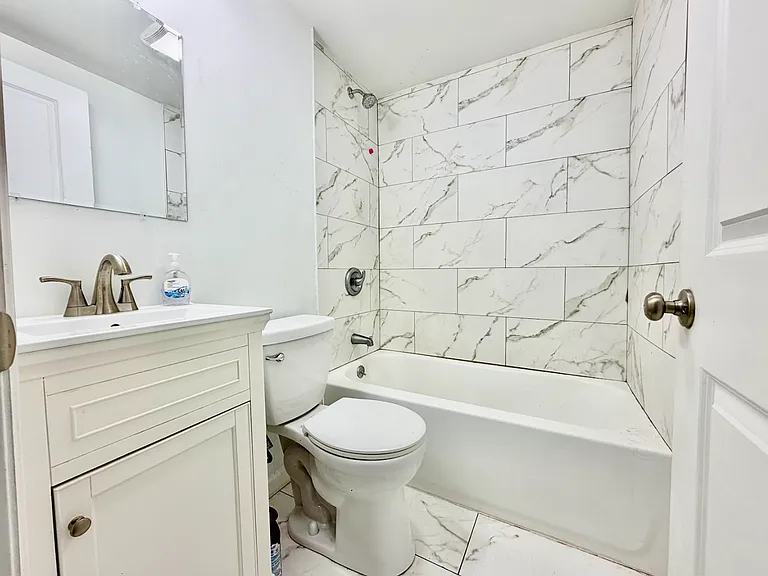 207 Old Chimney Ridge Rd #G — Photo 10