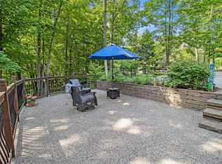 9510 Pere Marquette Dr, Stanwood, MI 49346