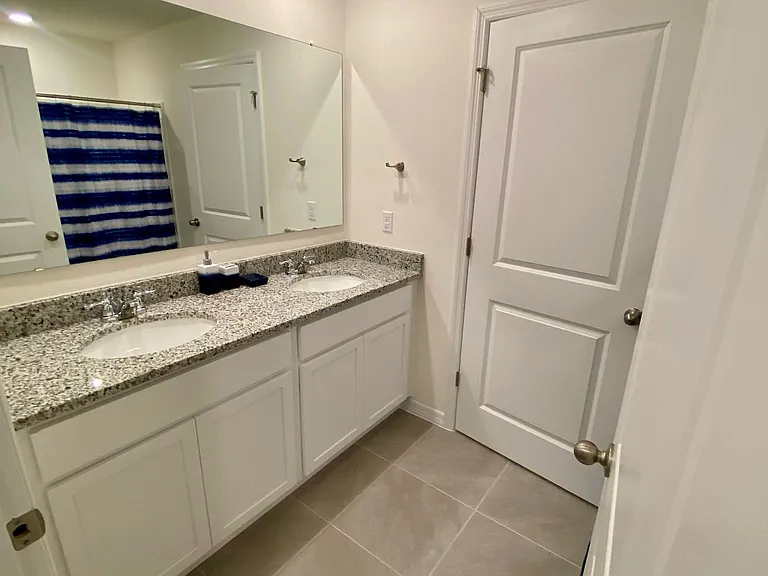 392 Preston Cove Dr — Photo 8