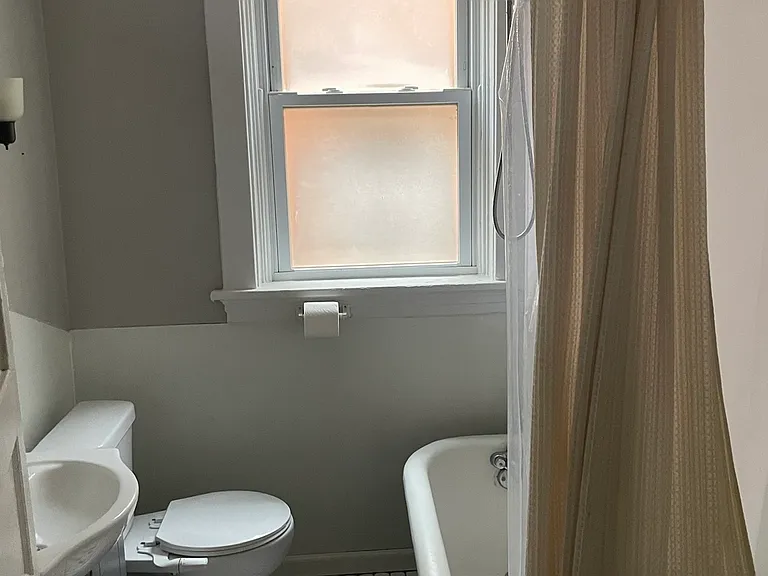 1310 McCausland Ave #1 — Photo 7