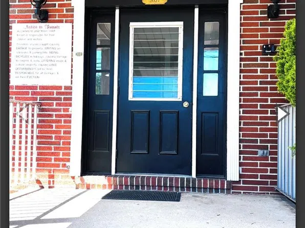 2027 Willow Park Rd #10, Bethlehem, PA 18020