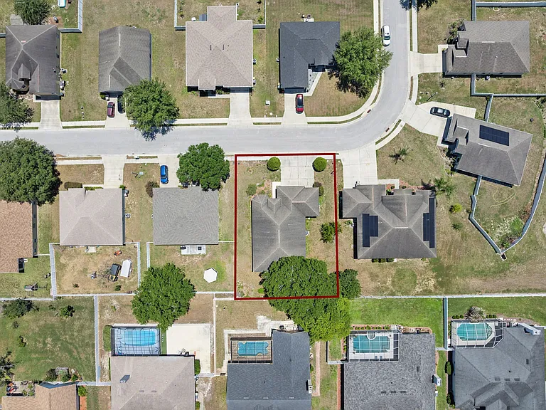 7055 Heatherbrook Dr — Photo 15
