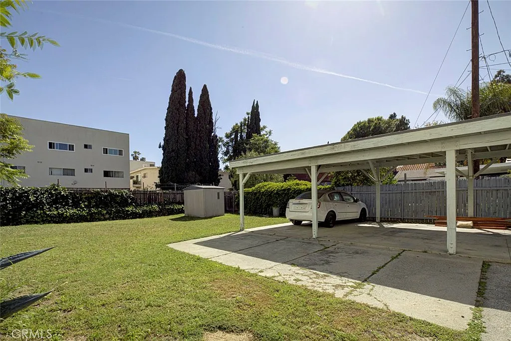 2 bed, 700 sqft, $2,800 — Photo 3