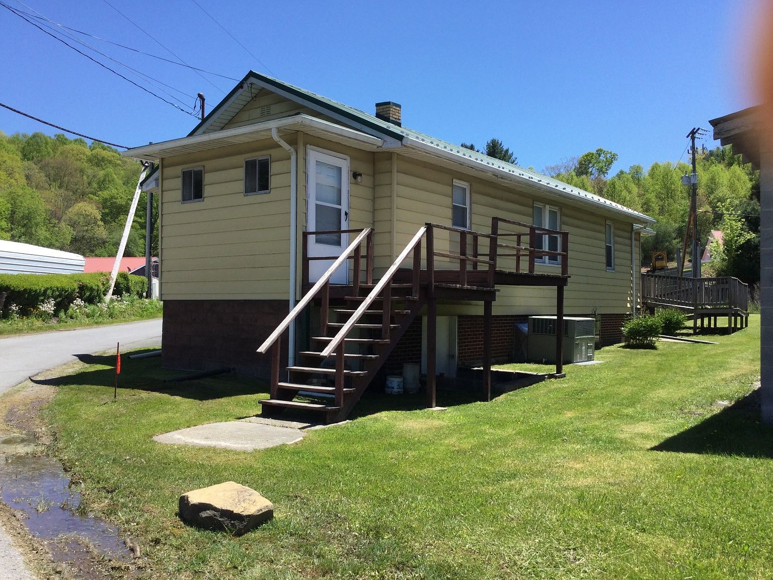 15 Blaker St, Meadow Bridge, WV 25976 Zillow