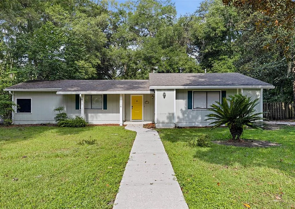 1716 SW 77th Ter