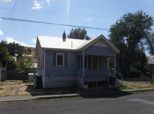 1906 SE Byers Pl, Pendleton, OR 97801