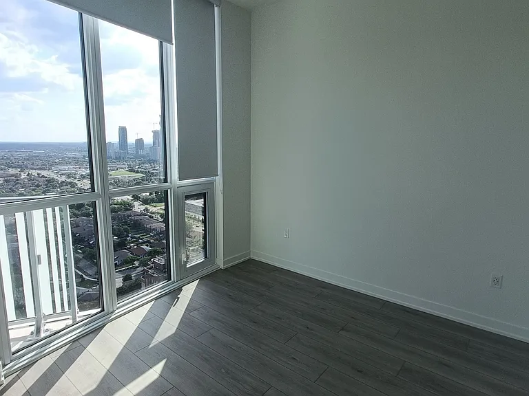 1 Fairview Rd E #3210 — Photo 13