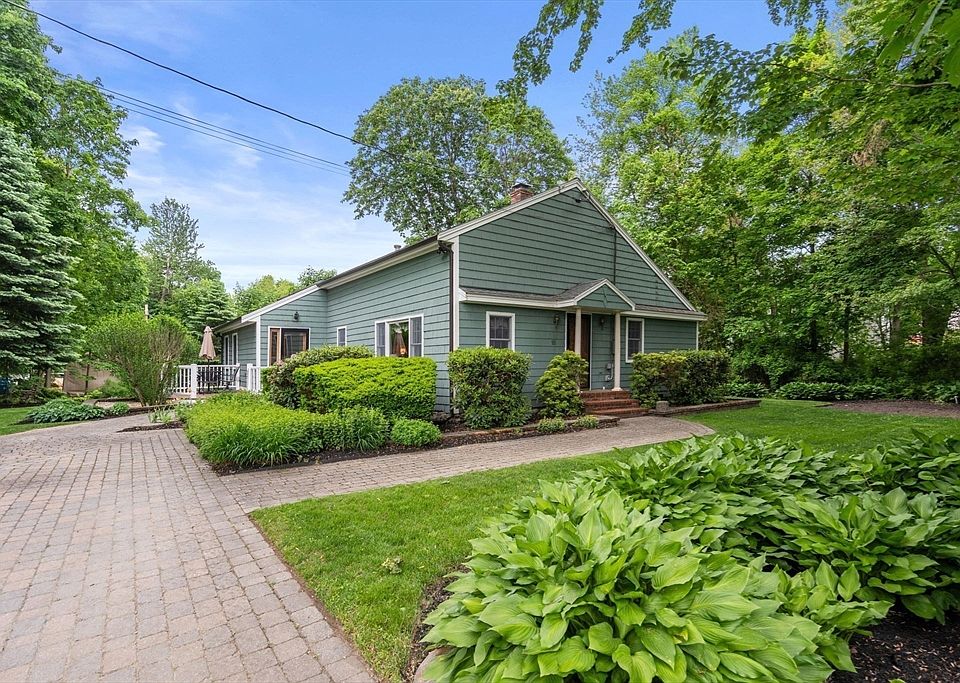 1st image of 18 Ivy Rd