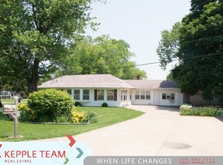 9818 N Broadway St, Peoria, IL
