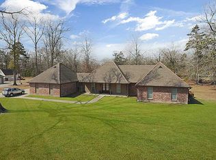 20275 Fairway Dr, Springfield, LA 70462