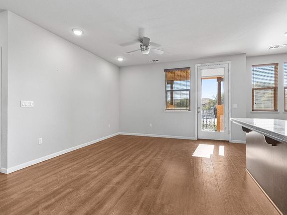 5th image of 140 Ivy Ave #H58