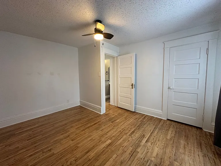 1104 W Kiernan Ave — Photo 12