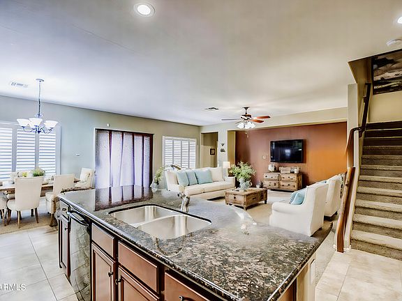 4th image of 1255 W DESERT VALLEY Drive