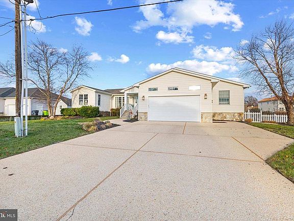 4th image of 30 Marshall Rd