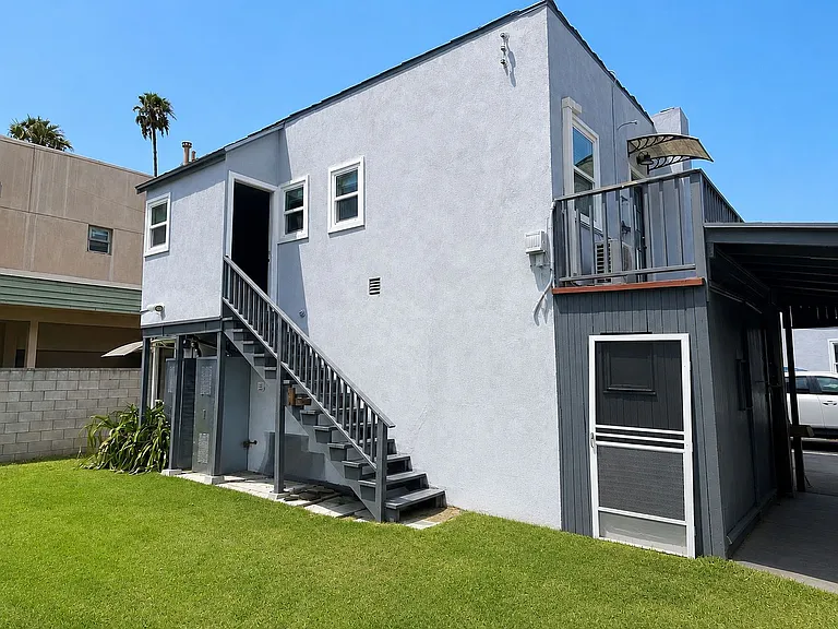 88 S Allen Ave — Photo 2