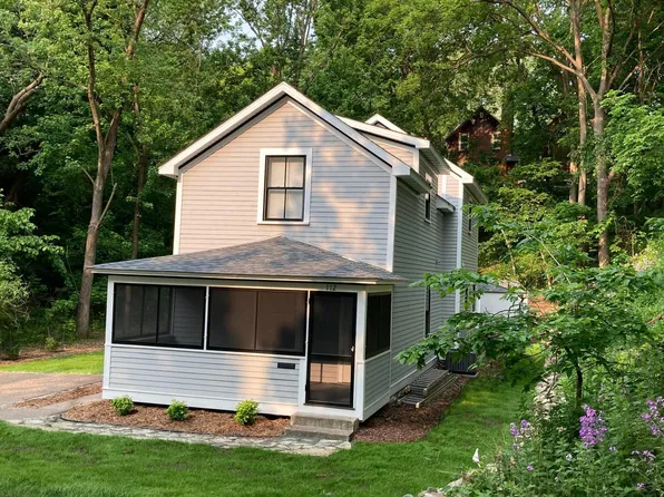 112 Harriet St S, Stillwater, MN 55082
