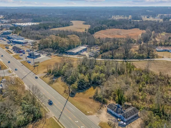 1209 7th St S, Clanton, AL 35045