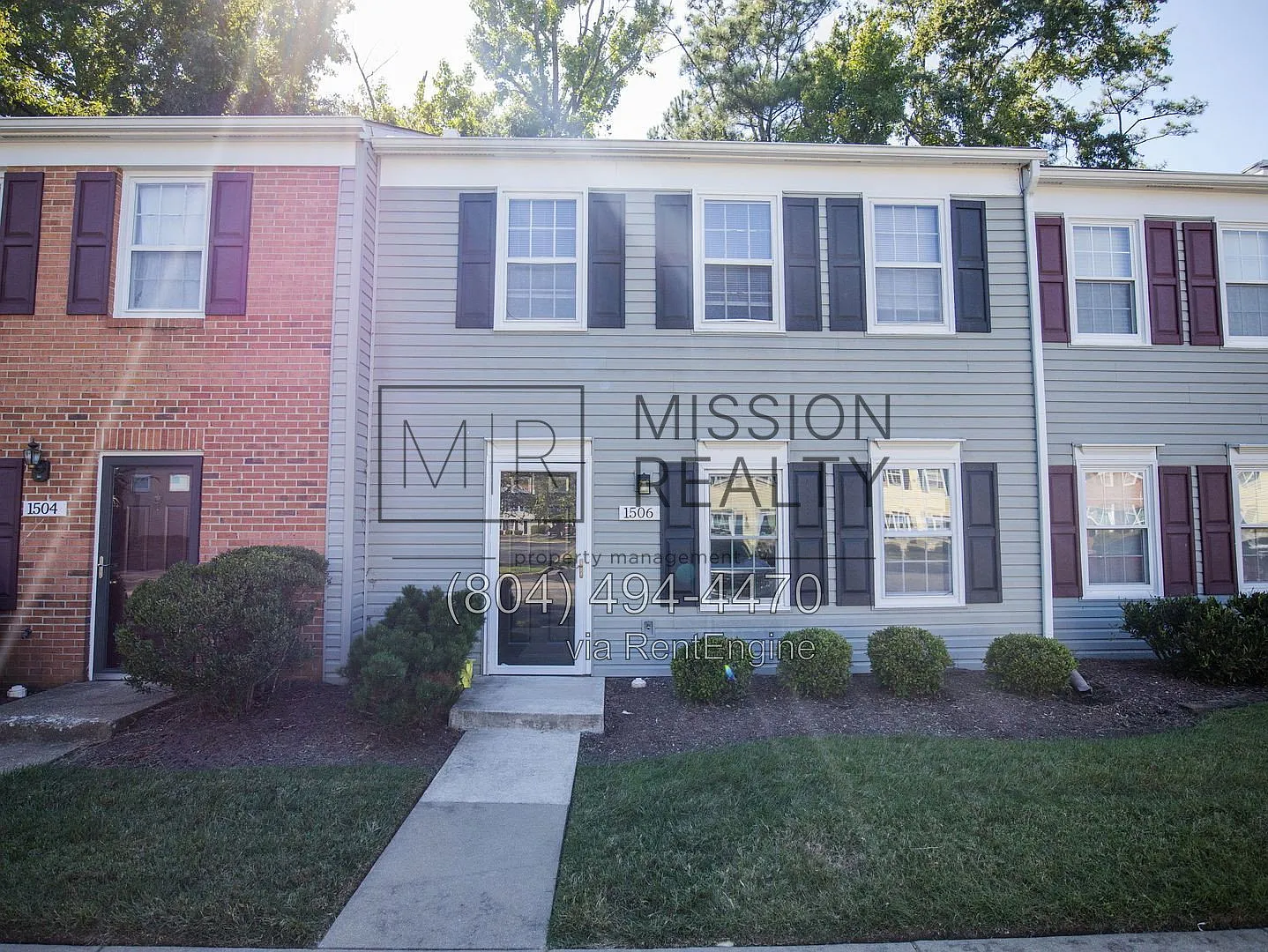 3 bed, 1.5 bath, 1052 sqft, $2,000 — Photo 1