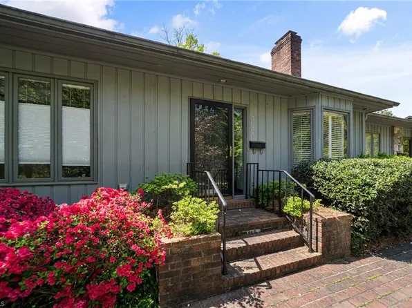 303 Parkway St #A, Greensboro, NC 27401