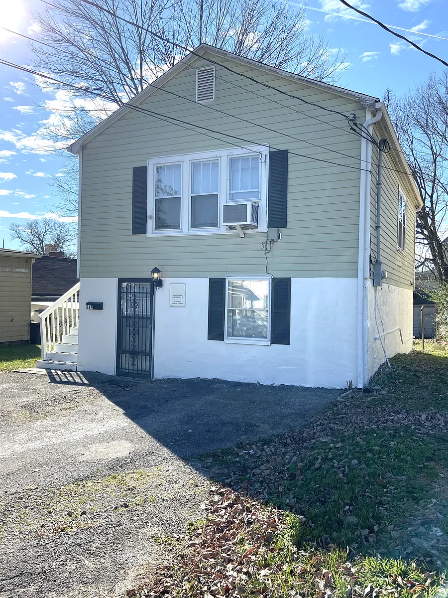 Building Photo - 314 Glyndon Ave #1