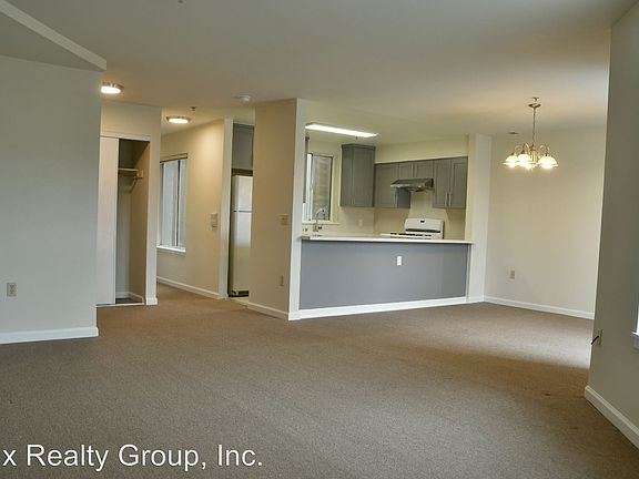 4th image of 1520 Noriega St APT B