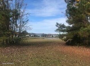 582 S Middleton Dr NW, Calabash, NC 28467