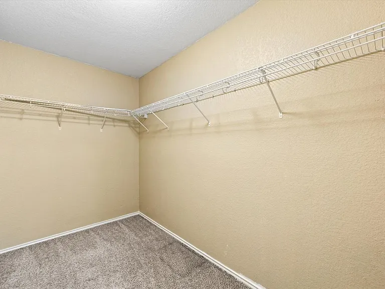 5519 Tomas Cir — Photo 16