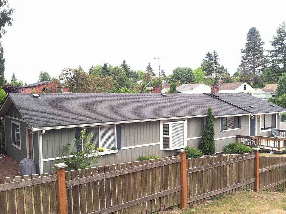 2nd image of 2501 NE 83rd St
